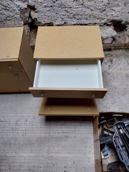 Prodam dva nocni stolky - 2