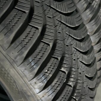 Zimní pneu 185/65 R15 88T Hankook 7mm - 2