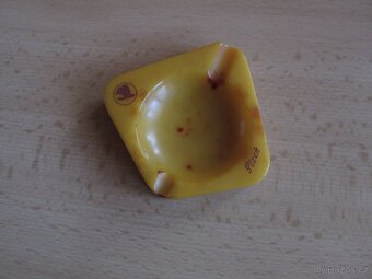 HISTORICKÝ POPELNÍČEK , HŘEBEN KOSTĚNÝ - 2