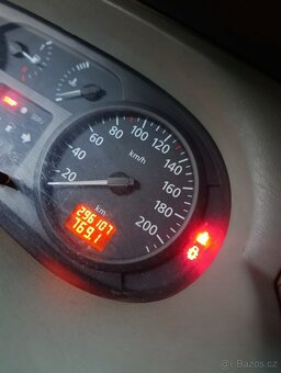 Renault Trafic 1870 ccm - 2