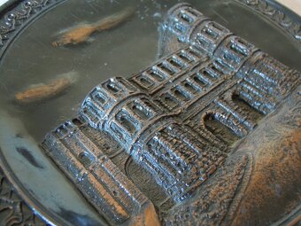 Starožitný talíř. - 2