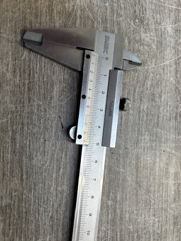 posuvné měřítko 150mm - 2