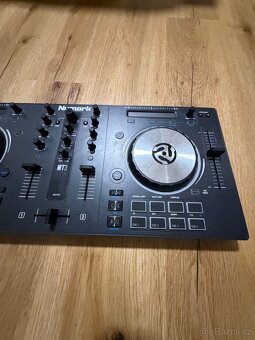 Numark MT3 DJ Controller - 2