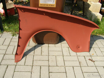 Přední blatníky Škoda 100 - 2