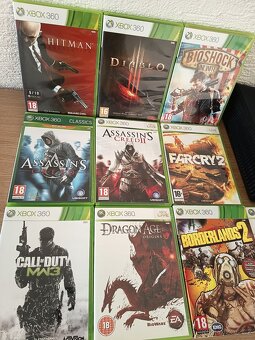 Xbox 360 + 10 Her - Top stav - 2