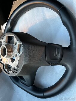 Volant vw golf 8 - 2