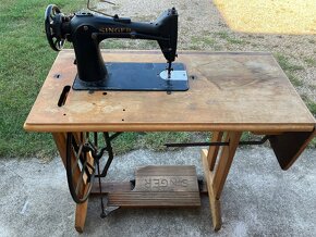 Starožitný šicí stroj Singer - 2