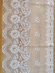 ZÁCLONKA NA VITRÁŽKU - 2