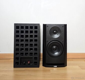 B&W DM 302 - 2