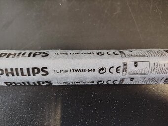 zářivka - trubice PHILIPS 13W - 2