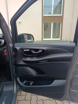 Mercedes-Benz V-Class 250d | r.v. 2022 | 8 míst | DPH - 2
