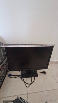 monitor SAMSUNG - 2