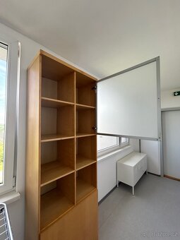 Knihovna Ikea - 2