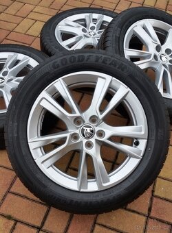 NOVÁ letní sada ALU ŠKODA Fabia 4 5x100 R16 p. 195/55/16 - 2