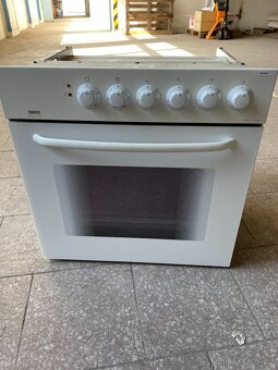 Prodej vestavného sporáku Zanussi - 2