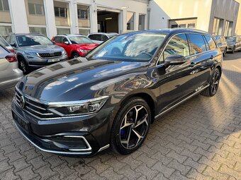 VW Passat B8 GTE 1.4 TSI 150kW DSG Tažné Panorama Matrix ACC - 2