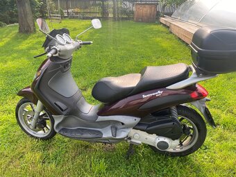 Piaggio Beverly 200 - 2