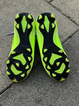 Dětské kopačky značky Adidas, vel. 31, TOP STAV - 2