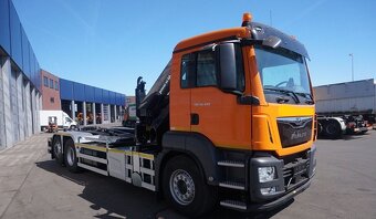 MAN TGS 26.420 - 6x2 – Hákový nosič kontejnerů 21t + HR- HMF - 2