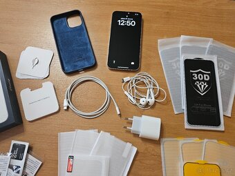 iPhone 13 Pro Max 256Gb Silver s bohatým příslušenstvím TOP - 2
