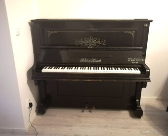 Pianino/klavír Koch a Korselt z roku 1900 - 2