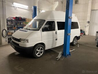 Vw t4 2.5 acv 423xxxx 2003 klima tažné na 2.5t - 2