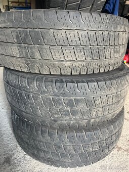 Pneu 235/65/16c - 2