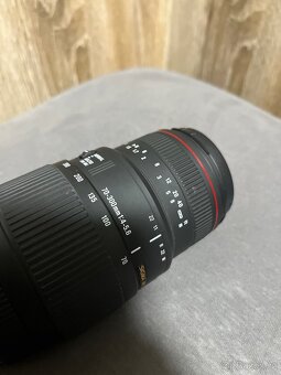 Sigma APO DG 70-300mm f/4.0-5.6 - Canon EF - 2