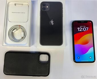 iphone 11, 64gb. Top stav. - 2