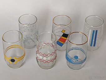 Retro barevné sklenice se vzorem, 1dcl, 50.-/kus, pošta 75.- - 2