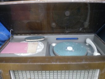 Prodám radio tesla allegro - 2