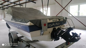 Kajutový člun Bayliner 1952 Capri - 2