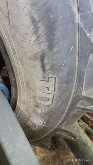 Traktorové pneu 16,9 R34 - 2