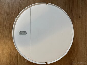Robotický vysavač Xiaomi Mi Robot Vacuum-Mop Essential - 2