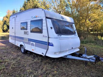 Hobby 440, předstan, WC, 4 osoby, STK, 100km/h - 2