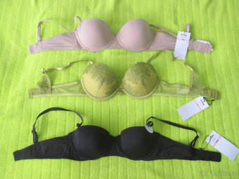 Podprsenky nové - 2
