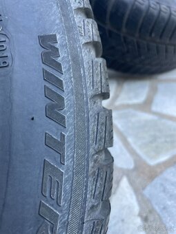 Zimní pneu + disky BMW - 2