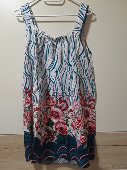 Krátké šaty vel M/L, tři barvy - 2