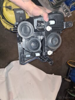 Nové levé světlo opel meriva A - 2