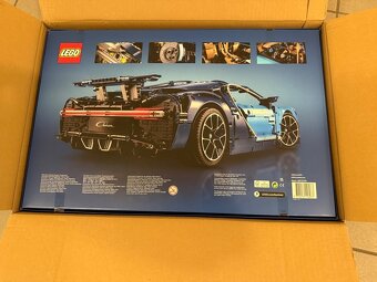 LEGO Technic 42083 Bugatti Chiron - 2