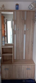 Předsíňová stěna - 2