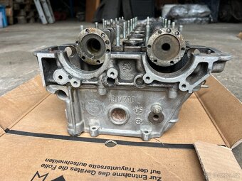 BMW E36 M3 3,0 S50B30 hlava motoru - 2