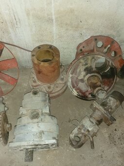 TRAKTORY - Zetor - 2