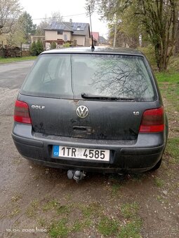 Golf 4 - 2