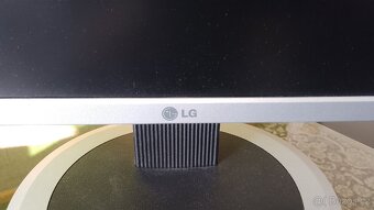 Monitor LG 19" 16:9 - 2