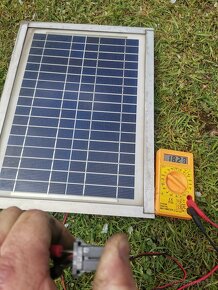 Solarni panel i s baterií 12V 27ah - 2