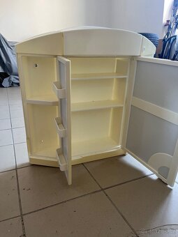 Koupelnová skříňka se zrcadlem - 2