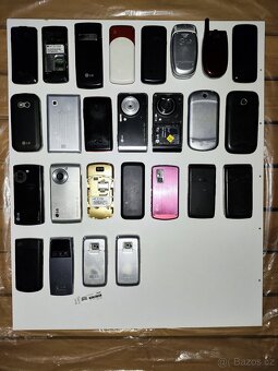 Prodám sadu mobilů LG - 2