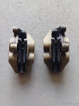 Brembo brzdovy strmen Ducati 916/996/998 - 2