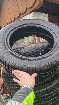 225/65 r17 - 2